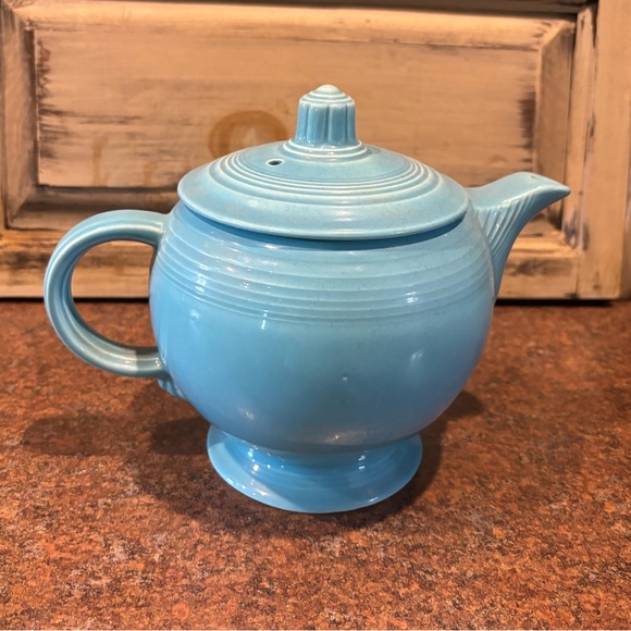 Fiesta Other - Vintage turquoise fiesta teapot